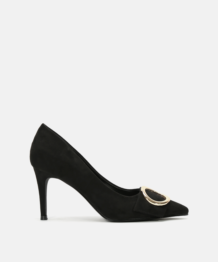 Zapatos tacón adorno metálico
